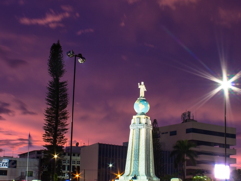 Monumento al Divino Salvador del Mundo