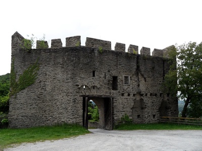 Neu-Habsburg Castle