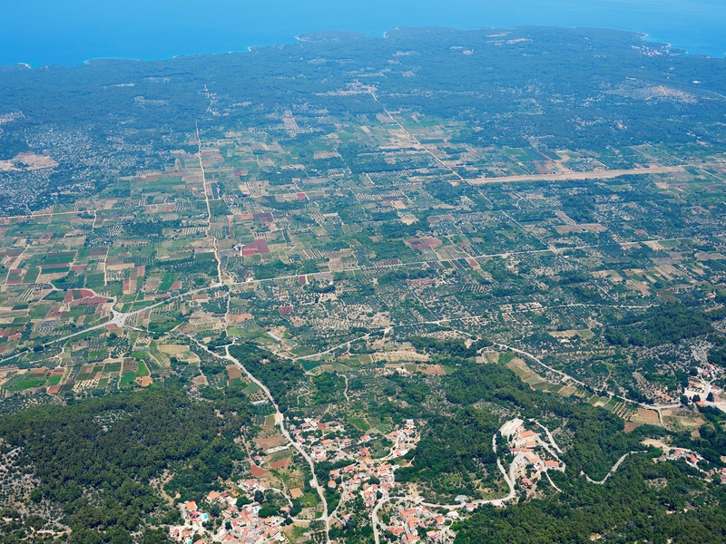 Stari Grad Plain