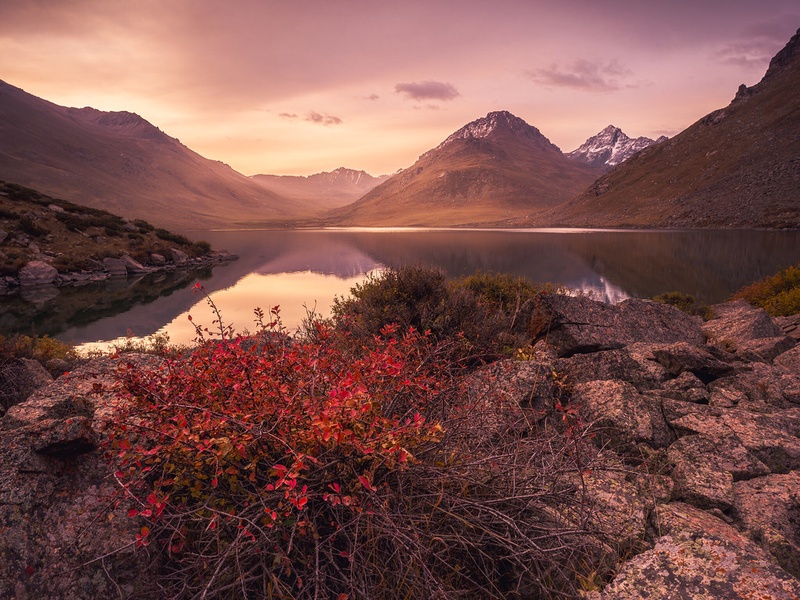 Besh-Tash Lake