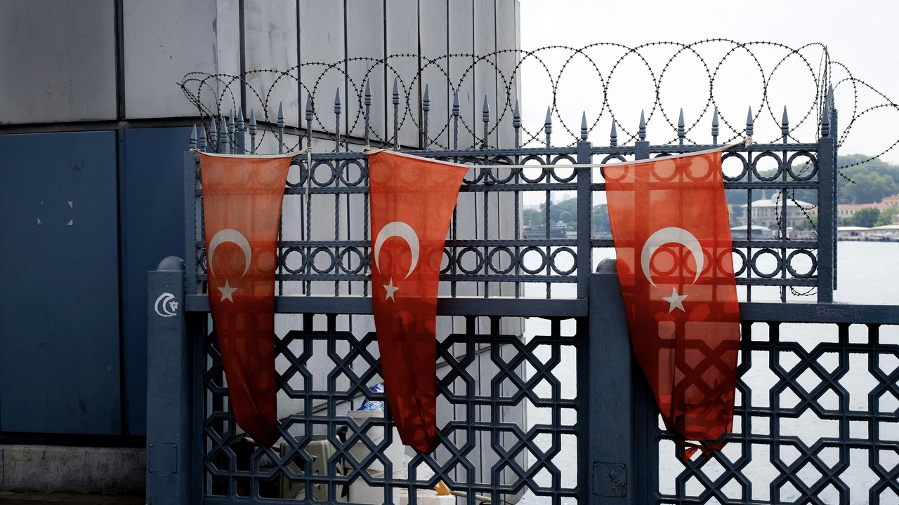 Security presence on a highway in southeastern Turkey near a border region