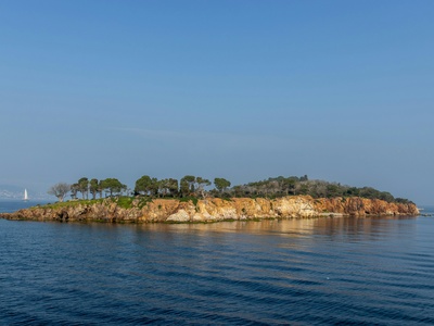 Hermitage Bay