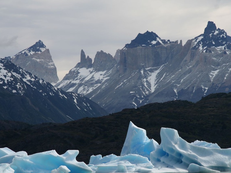 Lago Grey
