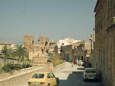 Old Farsa