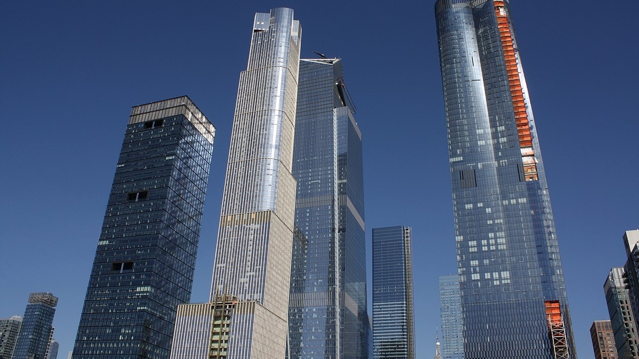 View of Hudson Yards Edge and Manhattan skyline