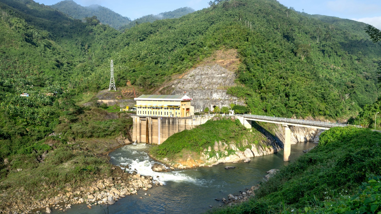 Hydroelectric plant infrastructure and solar panels in Guinea