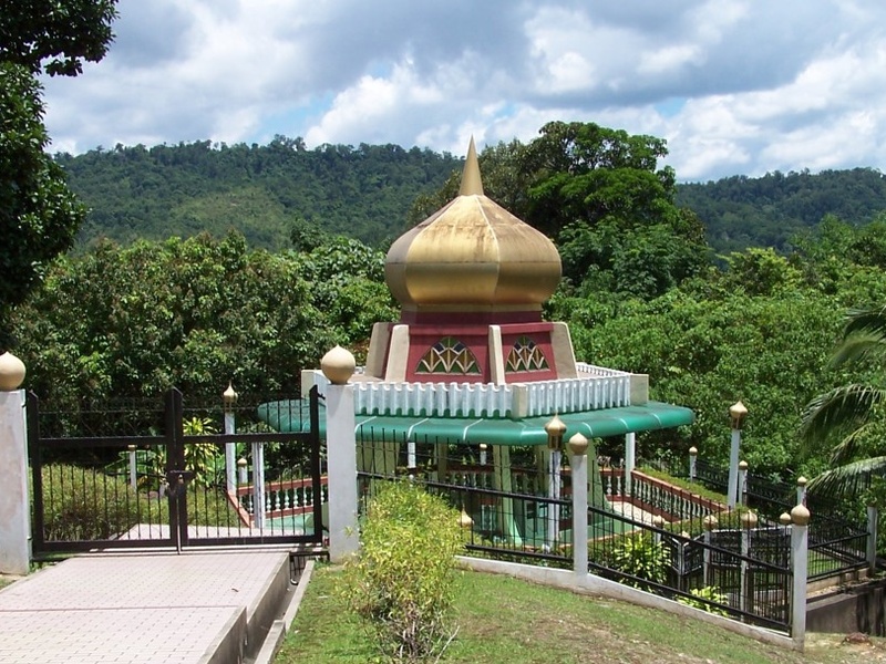 Tomb of Sultan Sharif Ali
