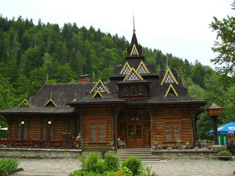 Tövkhon Monastery