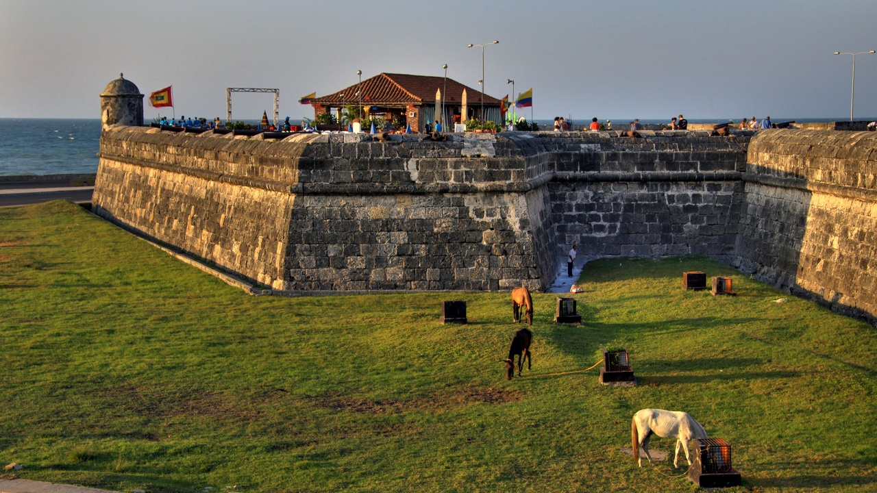 Colonial streets and colorful balconies in Cartagena's Walled City
