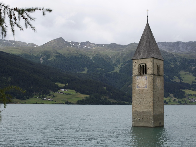 Lake Resia