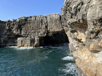 Ta' Cenc cliffs inlet