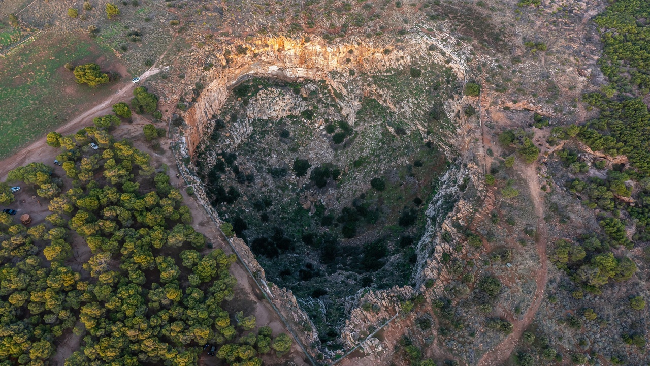 Visitors sifting soil at Crater of Diamonds State Park