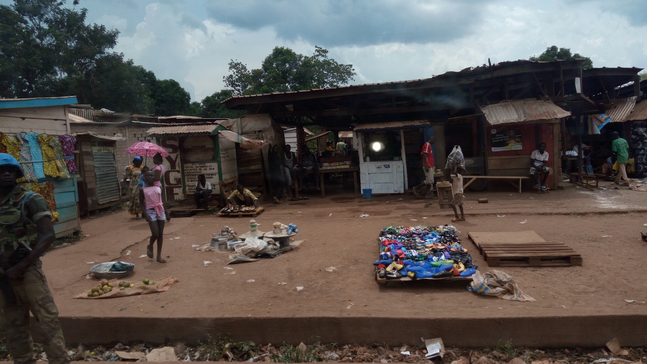 Bangui market scene showing vendors and small businesses