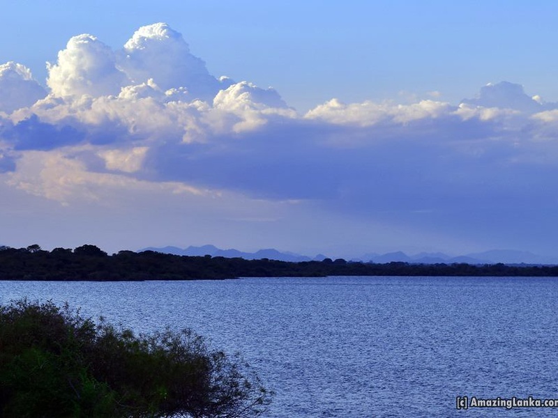 Lunugamvehera Reservoir