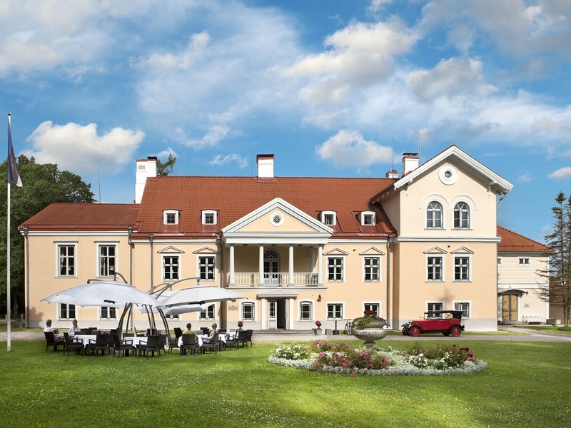 Vihula Manor