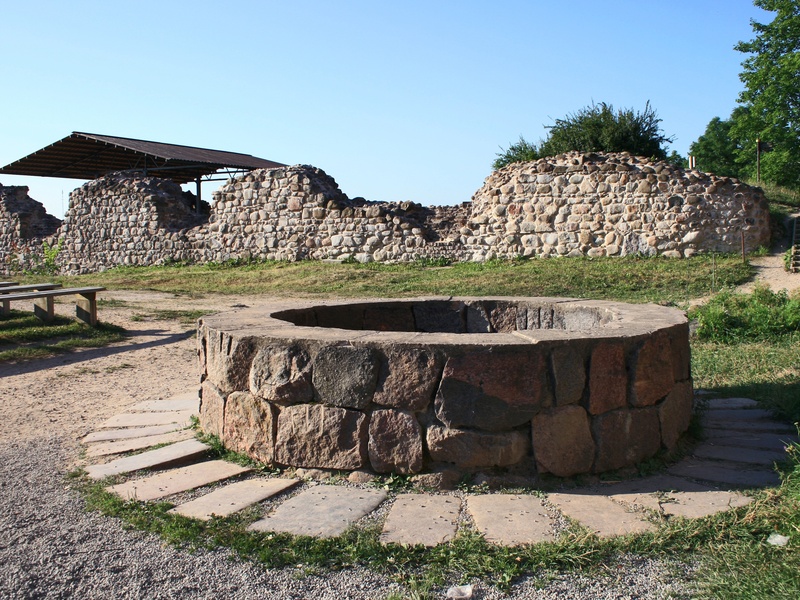 Viljandi Castle ruins