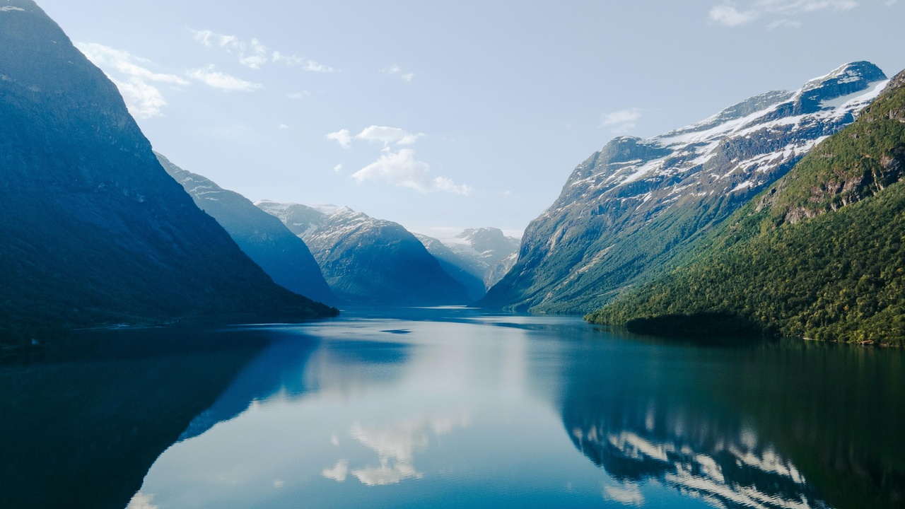 Fiordland fjords and Southern Alps near Queenstown with adventure activities