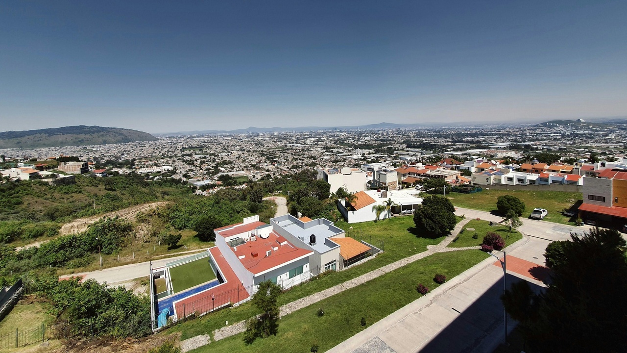 Affordable housing and walkable neighborhoods in Guadalajara
