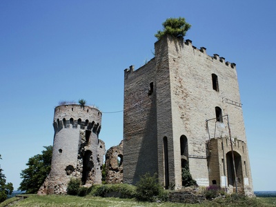Romena Castle