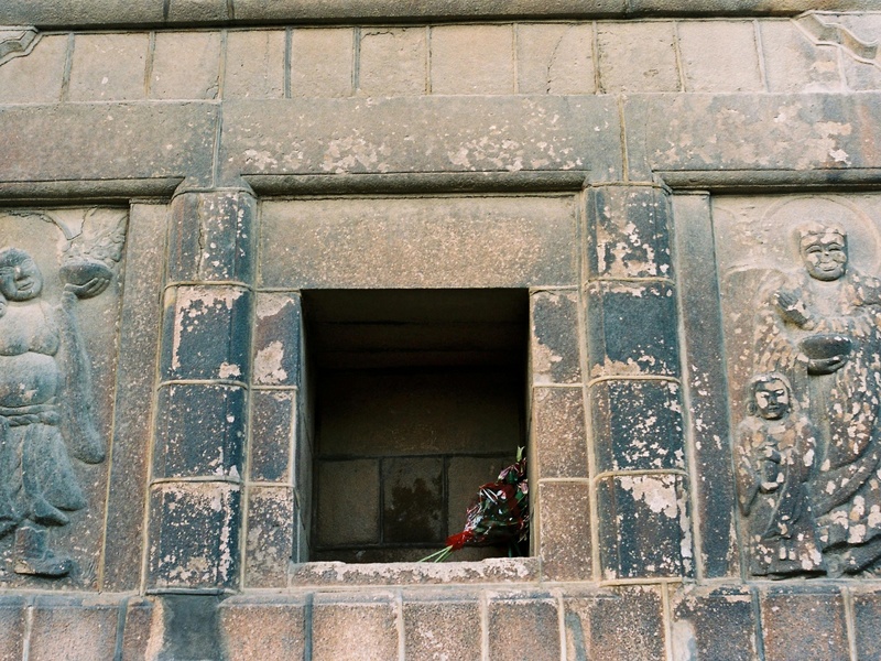 Sveshtari Tomb