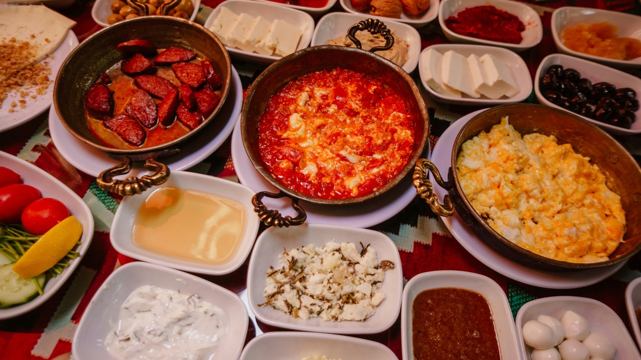 Georgian supra feast with wine and traditional dishes