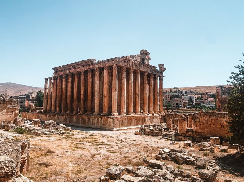 Discover the majestic ancient ruins of Baalbek, Lebanon, showcasing historical architecture.