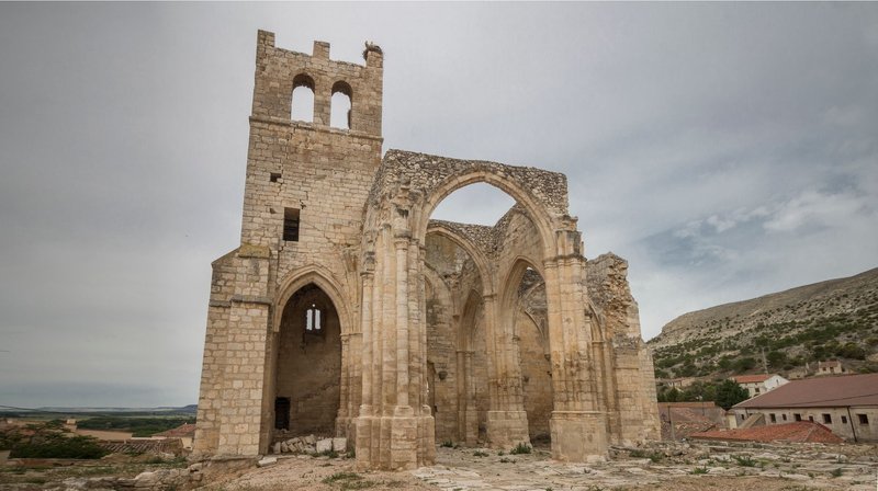 Explore the ancient ruins of Santa Eulalia Church in Palenzuela, Spain, showcasing medieval architecture.