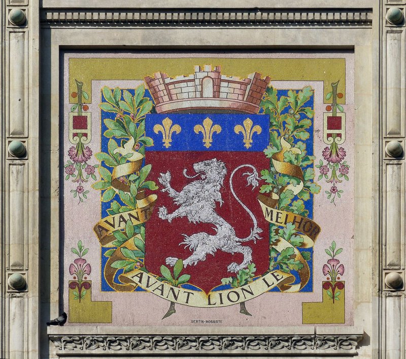 Detailed mosaic artwork of Lyon emblem featuring a heraldic lion and castle, showcasing medieval design.