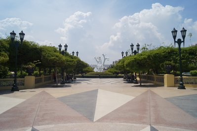 Paseo De Las Statues in Buenos Aires, Argentina – Museum Information gallery image