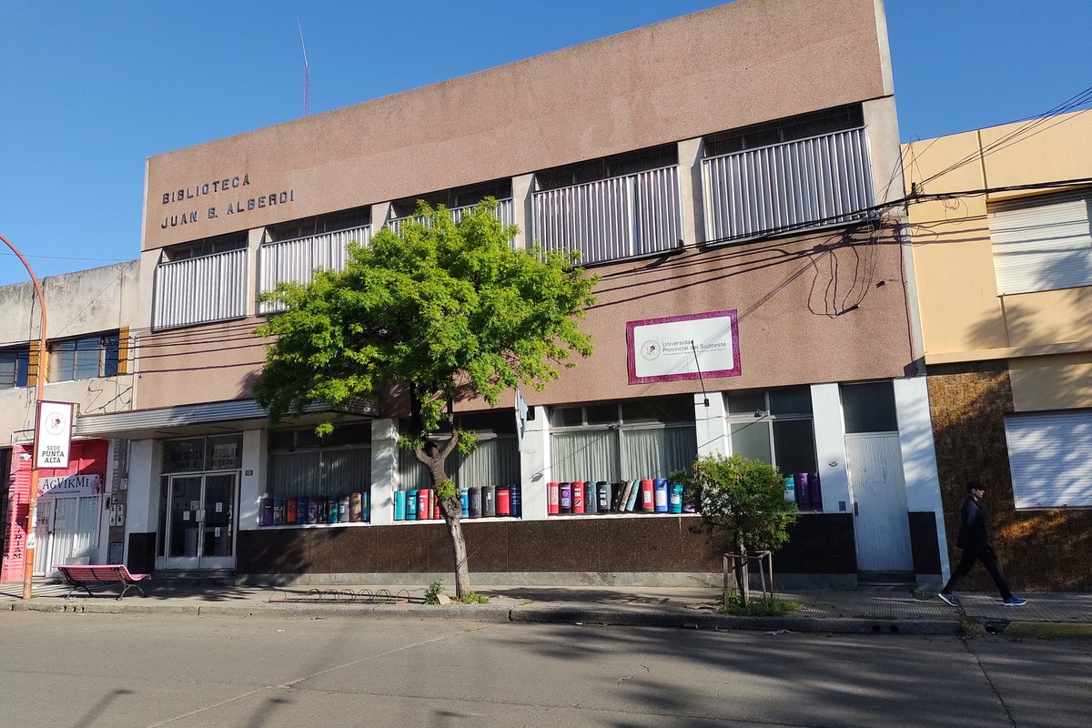 Centro Cultural Alberdi in Neuquen, Argentina – Museum Information