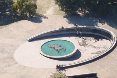 Monumento Malvinas argentina in Rio Gallegos, Argentina – Museum Information gallery image