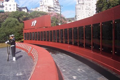 Monumento Malvinas argentina in Rio Gallegos, Argentina – Museum Information gallery image