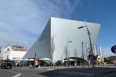 Landesgalerie Niederösterreich in Krems, Austria – Museum Information gallery image