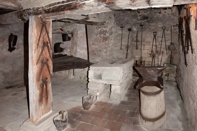 Museum im Zeughaus / Tiroler Landesmuseen in Innsbruck, Austria – Museum Information gallery image