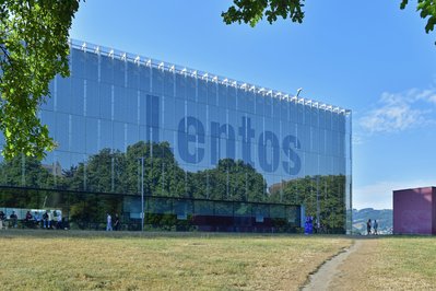 Lentos Kunstmuseum Linz in Linz, Austria – Museum Information gallery image