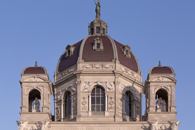 Hofjagd- und Rüstkammer in Vienna, Austria – Museum Information gallery image