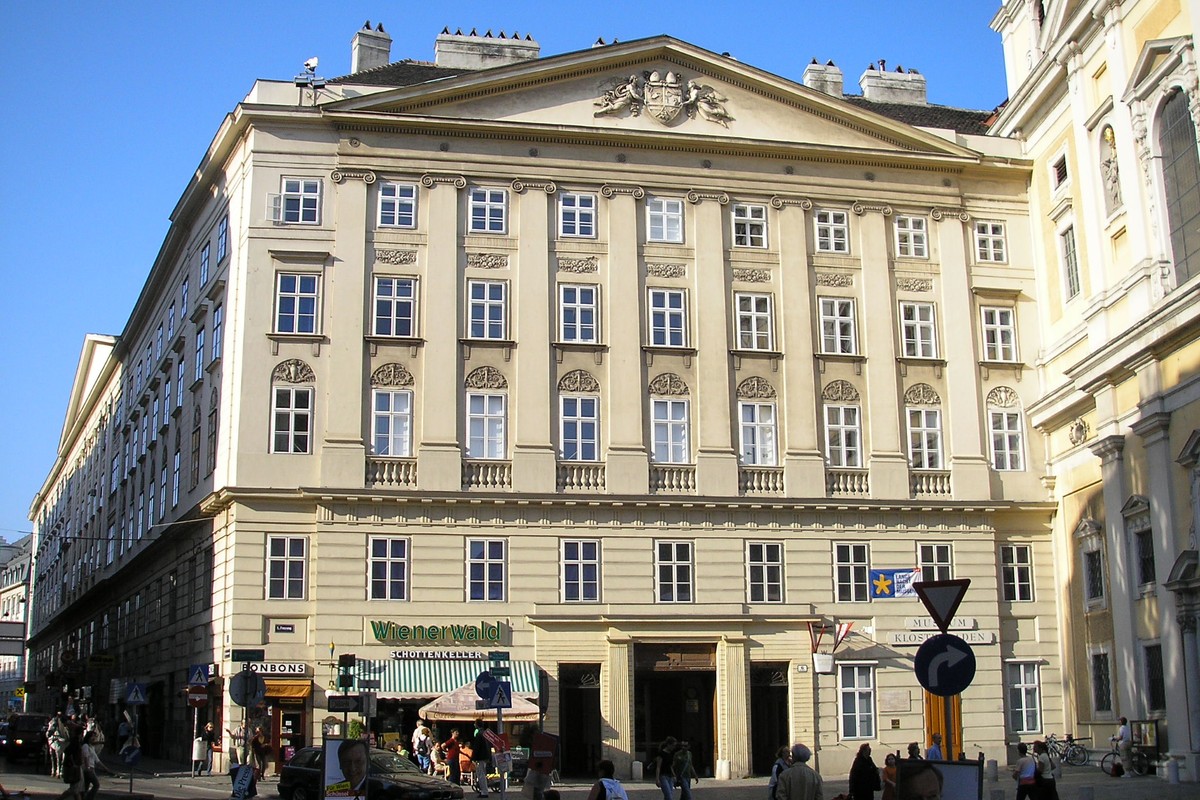 Museum im Schottenstift in Vienna, Austria – Museum Information