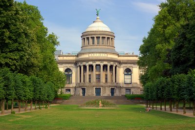 Art & History Museum in Brussels, Belgium – Museum Information gallery image