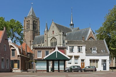 O.L.V.-kerk Museum in Bruges, Belgium – Museum Information gallery image