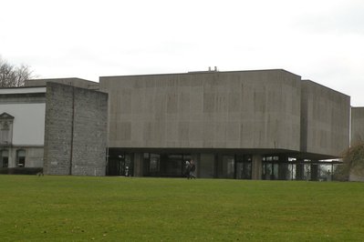 Musée royal de Mariemont in Charleroi, Belgium – Museum Information gallery image