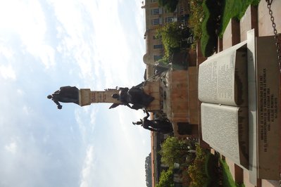 Monumento a Pedro Domingo Murillo in Potosi, Bolivia – Museum Information gallery image
