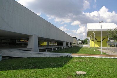 Foundation Oscar Niemeyer in Niteroi, Brazil – Museum Information gallery image