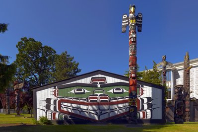 Mungo Martin House in Thunderbird Park in Victoria, Canada – Museum Information gallery image