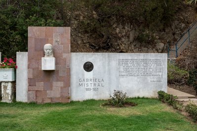 Monumento a gabriela mistral in La Serena, Chile – Museum Information gallery image