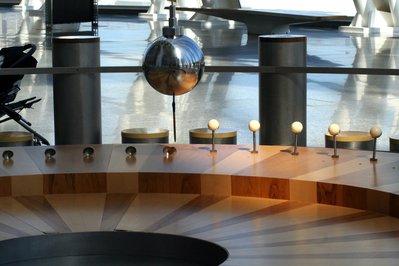 Pendulo de Foucault in Valdivia, Chile – Museum Information gallery image