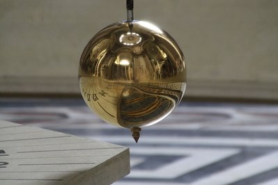 Pendulo de Foucault in Valdivia, Chile – Museum Information gallery image