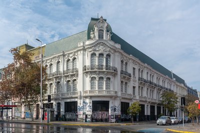Palacio Íñiguez in Santiago, Chile – Museum Information gallery image