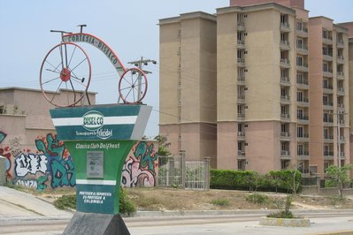 Monumento a la bicicleta in Monteria, Colombia – Museum Information gallery image