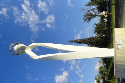 Monumento Del Papa Juan Pablo II in Tumaco, Colombia – Museum Information gallery image
