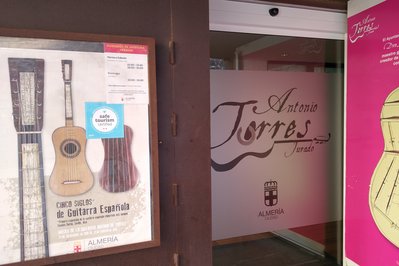 La Guitarra in Chimbo, Ecuador – Museum Information gallery image